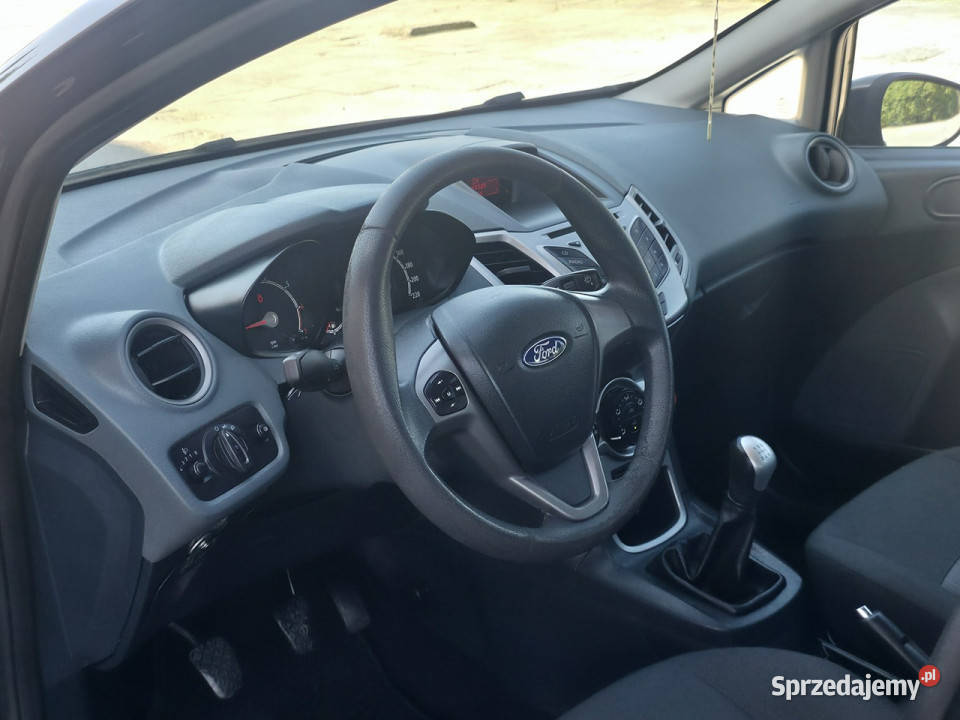 Ford Fiesta 125 Benzyna Serwisowany Gwarancja wielofunkcyjna kierownica świętokrzyskie Piekoszów