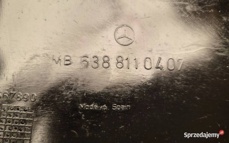 ZAŚLEPKA TRÓJKĄT BŁOTNIKA LUSTERKA PRZÓD LEWA MB świętokrzyskie Działoszyce