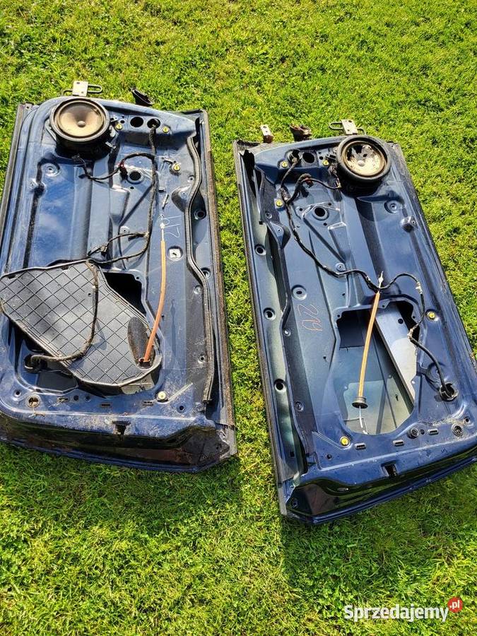 Drzwi prawe lewe audi a3 8p 2004 3d okazja tanio Pułtusk