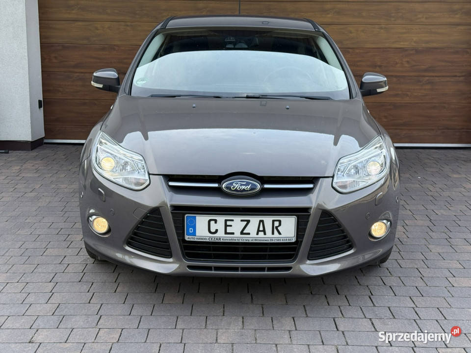 Ford Focus 12r 10 benzyna bezwypadkowy bogata Konradów