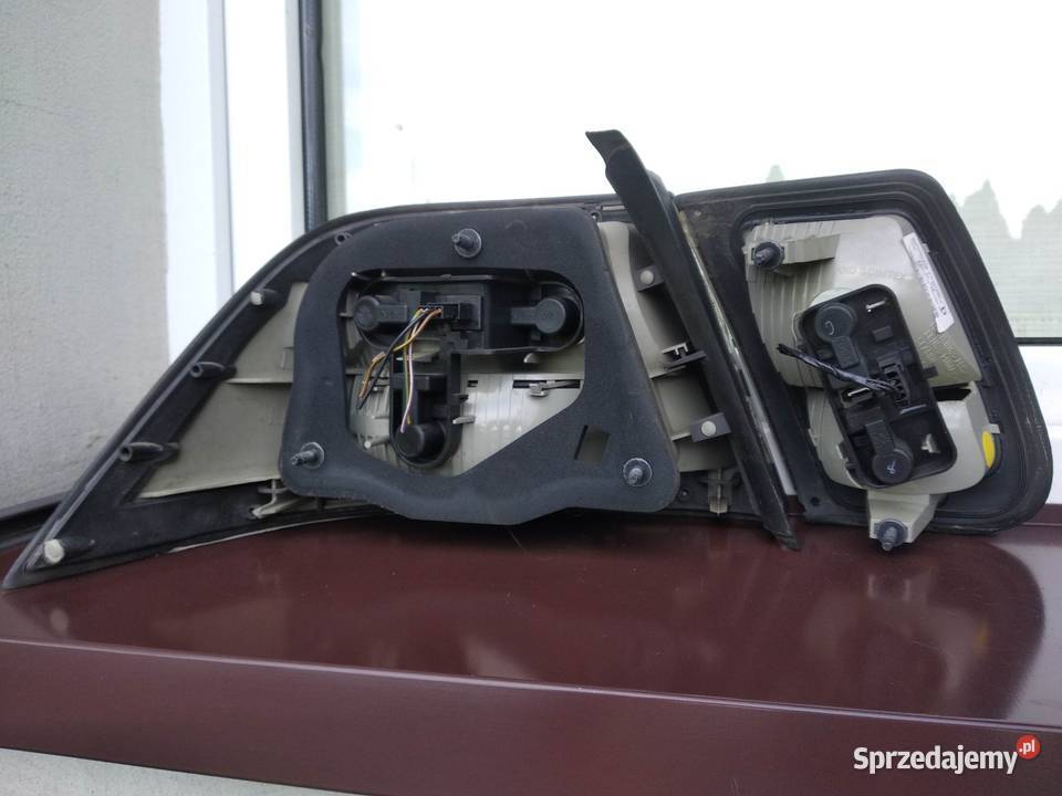 Saab 93 93 II LIFT FL sedan lampy tył tylne Lampy tylne Sieradz