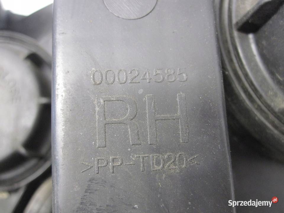 OPEL ANTARA 16r lampa prawa przód ANGLIK osobowe sprzedam