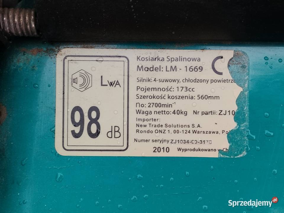 Duża kosiarka spalinowa z napędem i koszem Zabrze
