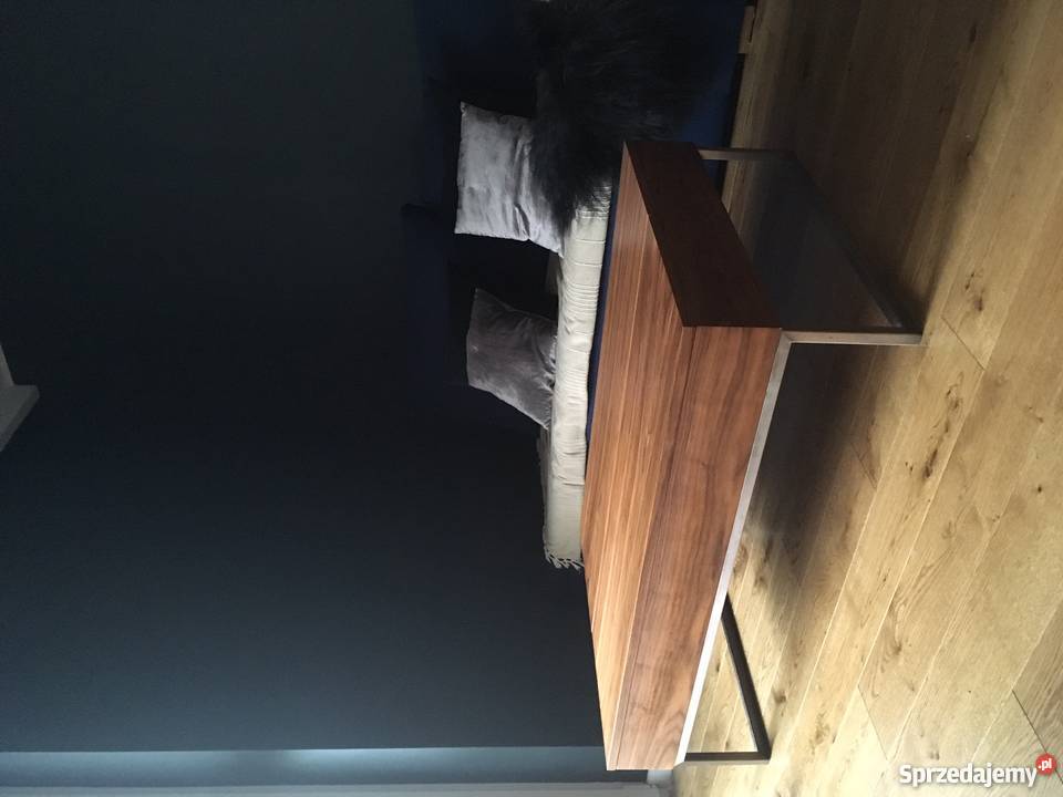 Stolik kawowy fornirowany orzech amerykański