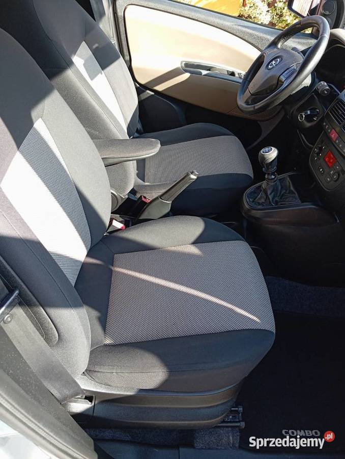 OPEL COMBO 16 CDTI 105 7 OSOBOWY 4/5