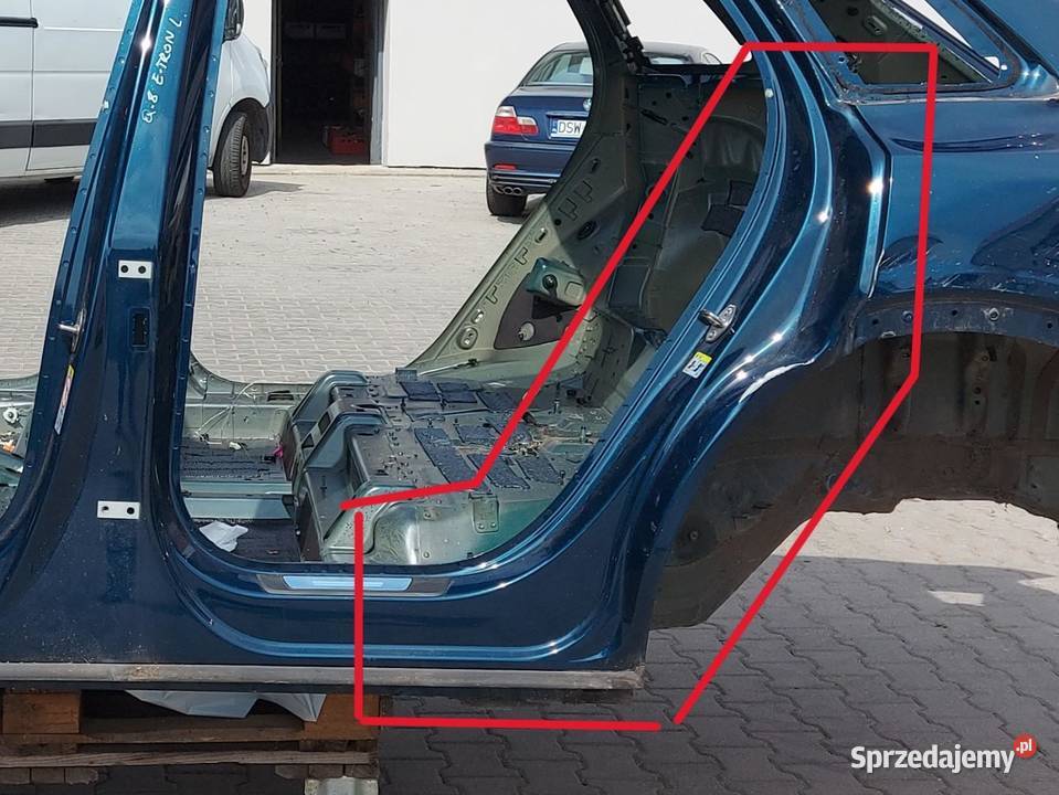 Audi Q8 ETRON SUV 4KE próg łuk drzwi błotnika