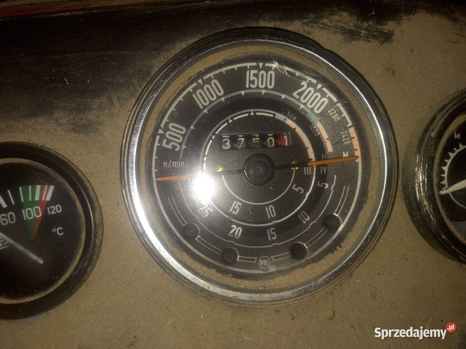 Sprzedam Zetor 8111 Pozostałe Pilica