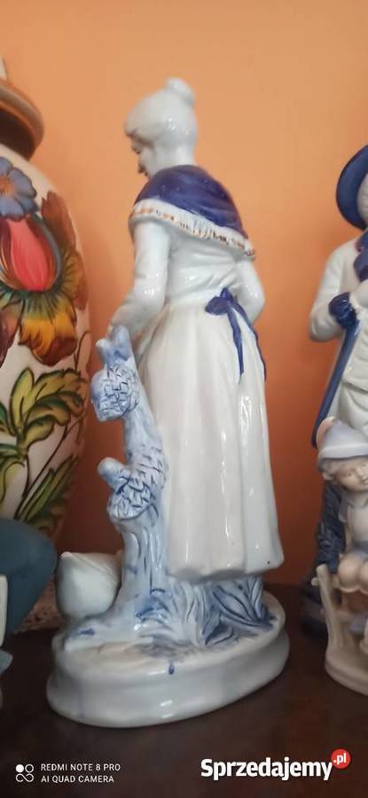 Figurka Pani z kurką pomorskie Gdańsk