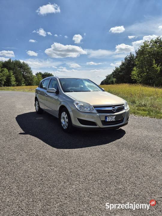 Opel Astra H 17 CDTI 2007 diesel 4/5 Ostrowiec Świętokrzyski