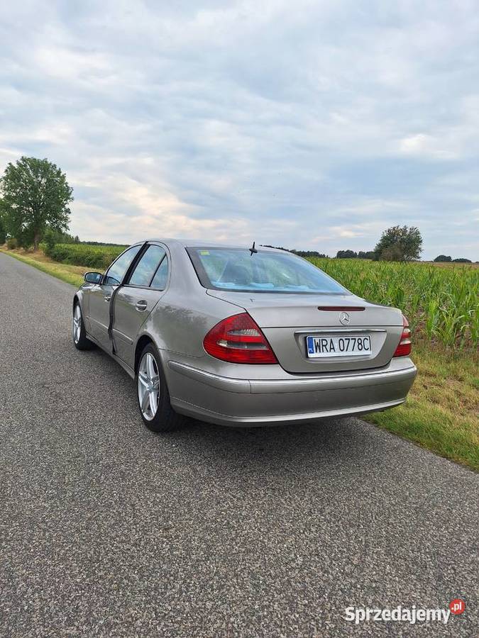 Mercedes E270 CDI W211 Avantgarde Rok produkcji 2004 mazowieckie Huta Skaryszewska