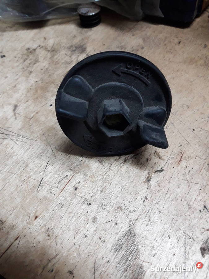 Śruba koła zapasowego Fiat Kielce