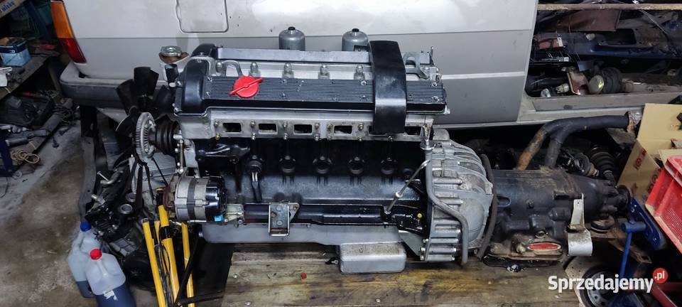 Silnik i skrzynia Jaguar 40 R6 Silniki kompletne Szczecin