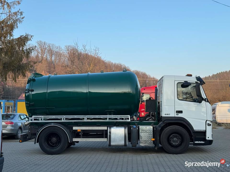 Samochód asenizacyjny VOLVO FM 330 105 m3 11000cm3 Specjalne Roztoka