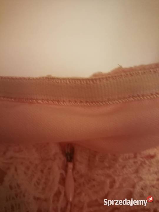 Różowakoronkowa sukienka małopolskie Zielonki