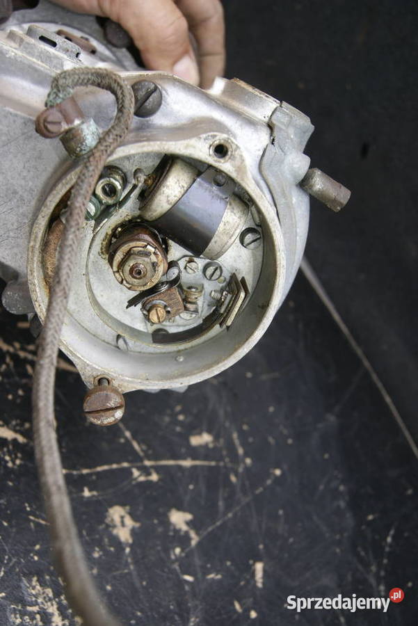 ISKROWNIK BOSCH JGN4R9 4 CYLINDRY MERCEDES Motoryzacja sprzedam