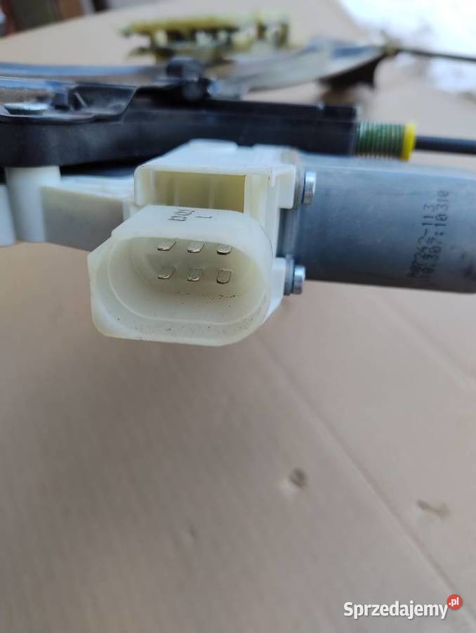 Mechanizm podnoszenia szyby silniczek BMW 5 F10 osobowe Mechanizmy opuszczania szyb Mętno