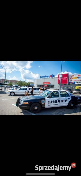 Wynajem Amerykański radiowóz Ford Crown Victoria