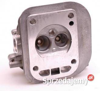 Głowica silnika prawa Rato R670 niekompletna Opalenica