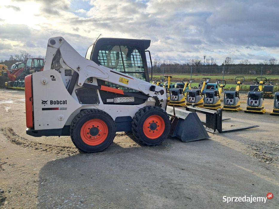 Miniładowarka BOBCAT S 530 14r 28t 130 S 100 220 Pozostałe Sułów sprzedam