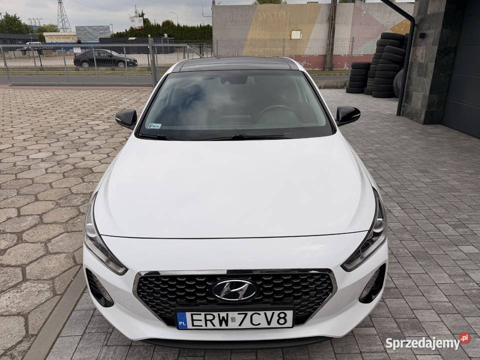 Hyundai i30 Premium 14 TGDI 140 kamera cofania