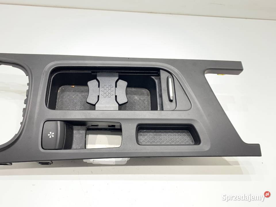 RAMKA TUNELU RENAULT MEGANE IV 969121990R osobowe Listwy podkarpackie