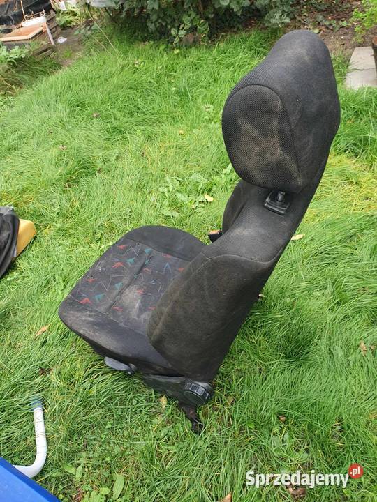 Fotel lewy kierowcy Volkswagen Passat B3 B4 8896 Części samochodowe Kraków sprzedam