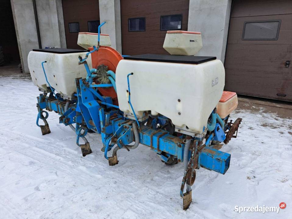 Siewnik do kukurydzy Monosem 4 rzędy