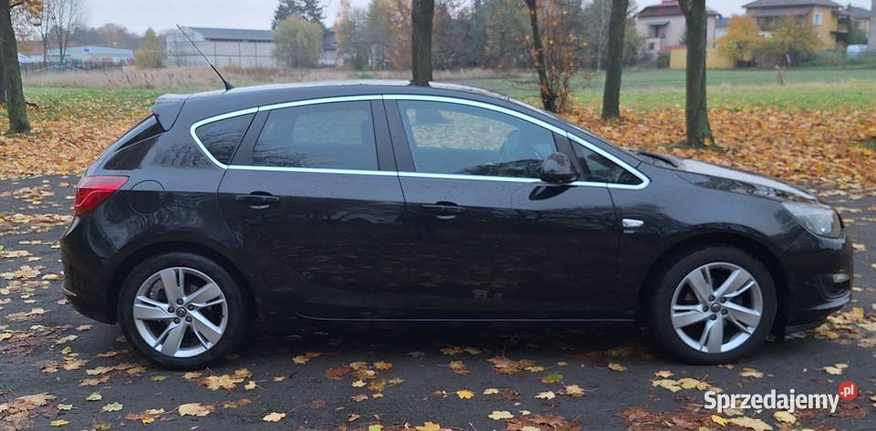 OPEL ASTRA 14 BENZYNA 2013