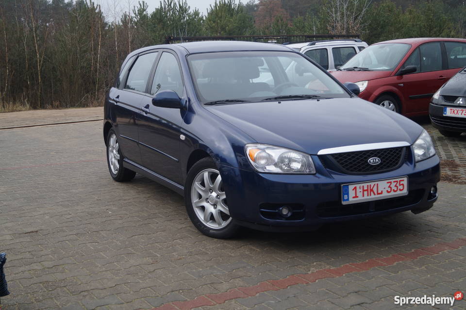 Kia cerato 2007 год