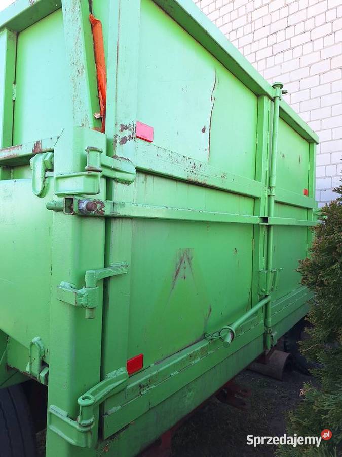 Przyczepa rolnicza skorupa jednoosiowa brimont 9 Czołowo