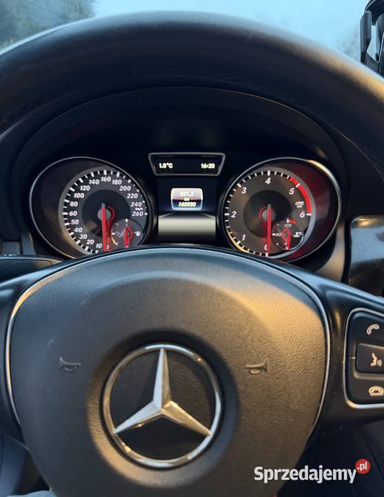 MercedesBenz CLA 180 d wyposażony w pakiet AMG Łęczyca