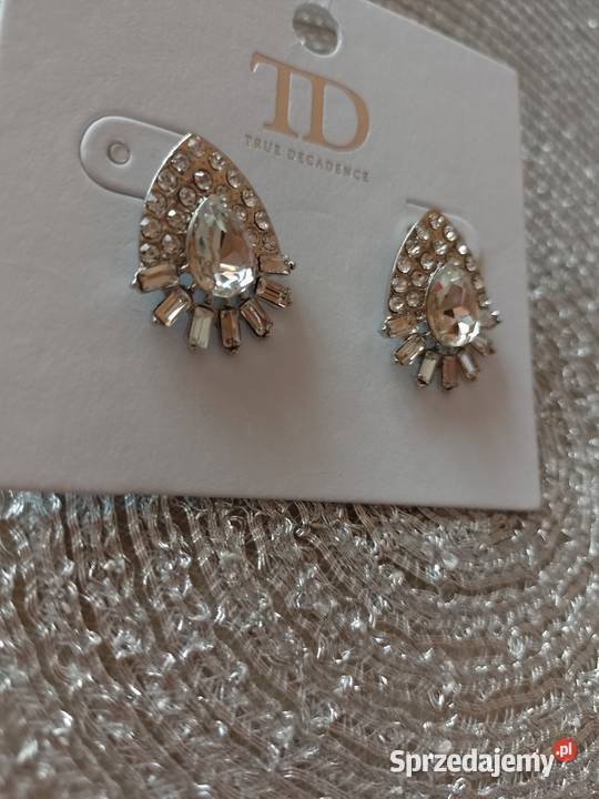 Wytworne Bogato zdobione kolczyki ślubne z małopolskie Kraków sprzedam