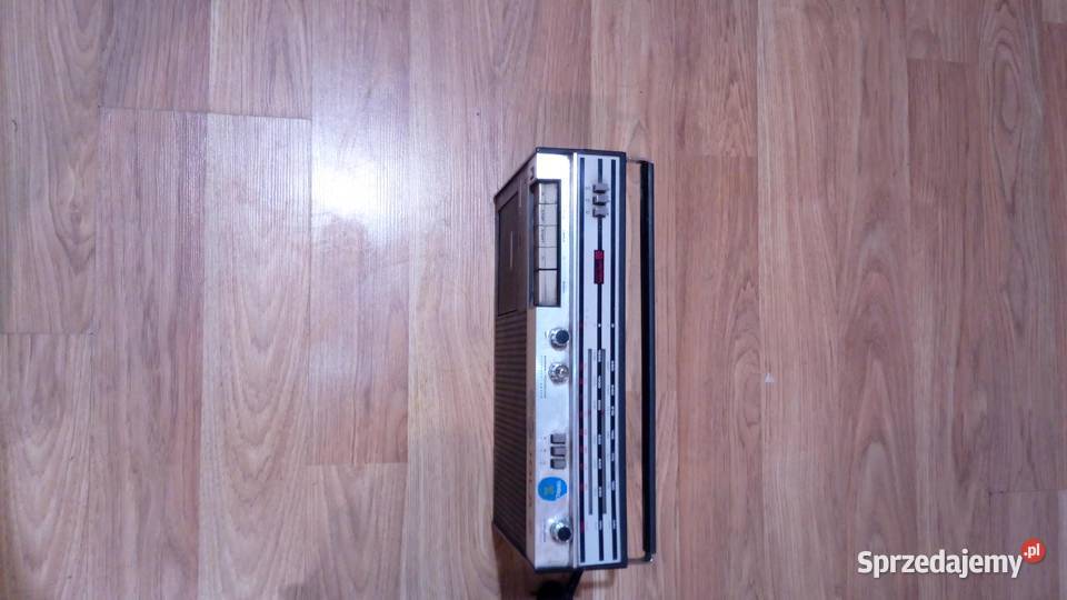 Stary radiomagnetofon Jola 2 UNITRA Eltra z Dobieszowice