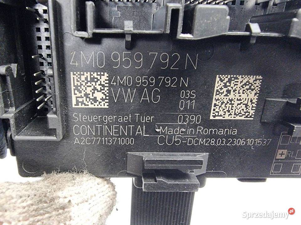 MODUŁ AUDI A4 B9 QUATTRO DRZWI PRAWY PRZÓD