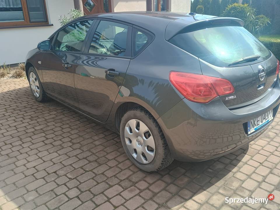 Opel astra j 14 benzyna 100 1398cm3 Korsze
