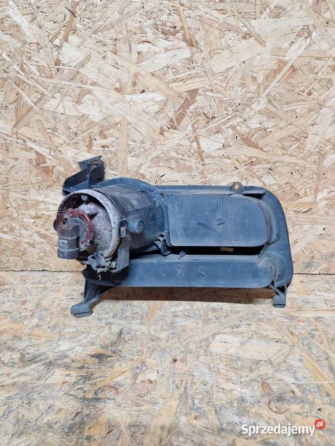 Toyota avensis T25 przedlift halogen lewy przód Złotoryja