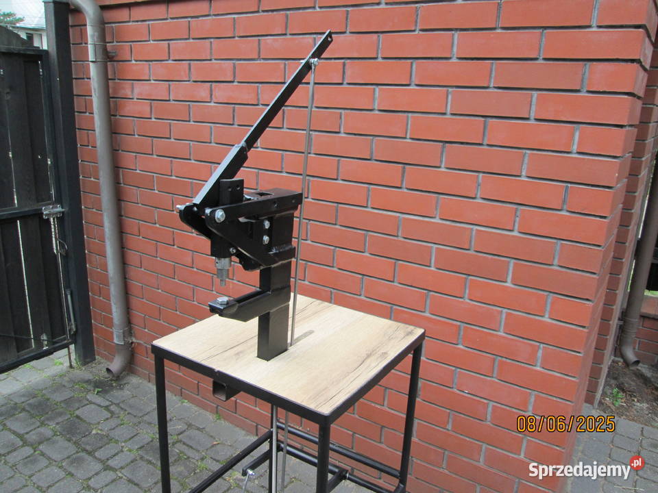 Praska kaletnicza nitownica zaciskarka nożna