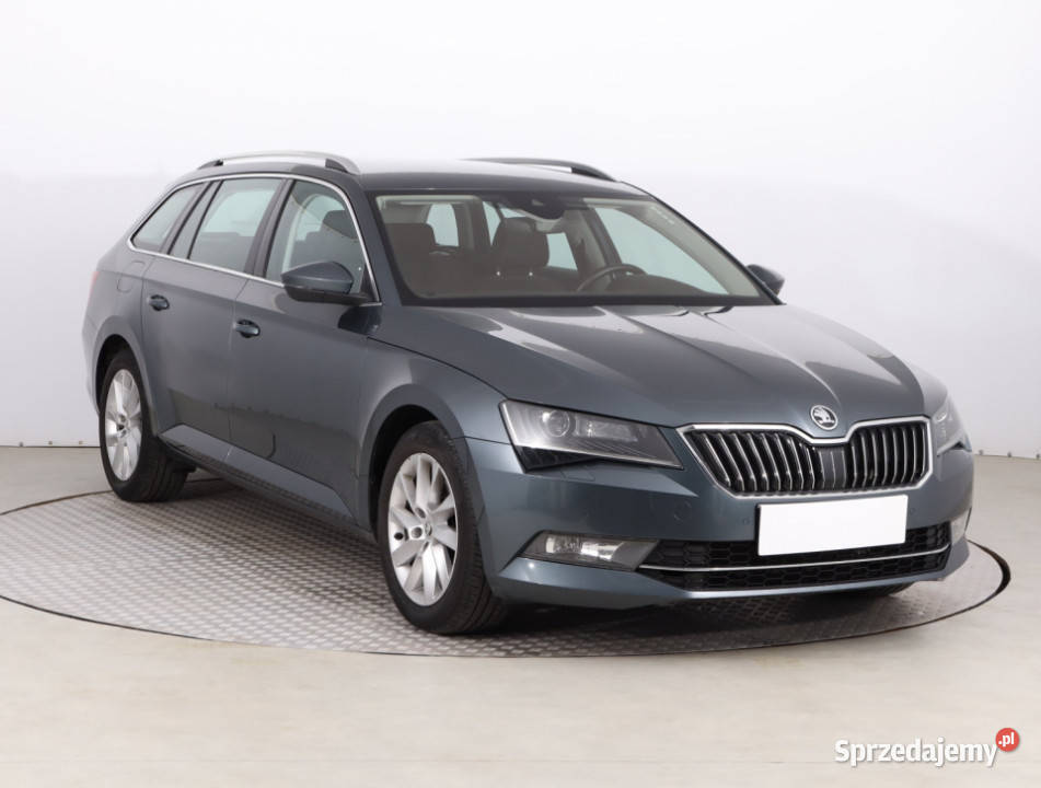 Skoda Superb 15 TSI Kombi sprzedam