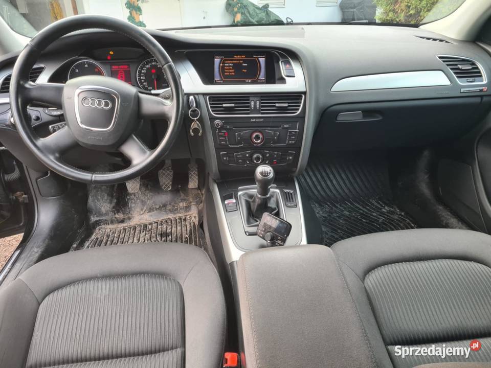Sprzedam audi a4 2011 20 tdi 2cm3