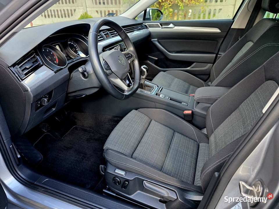 VOLKSWAGEN PASSAT EVO Business 15 TSI 150 Zarejestrowany w Polsce