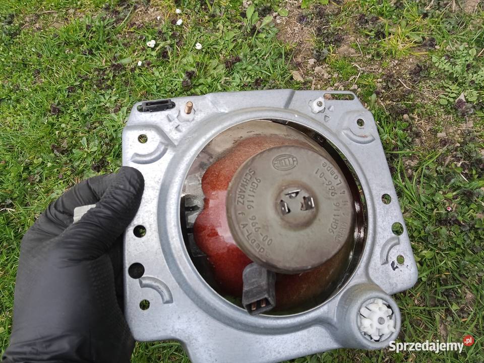 Lampa reflektor przedni Hella Golf II nowy osobowe Frysztak