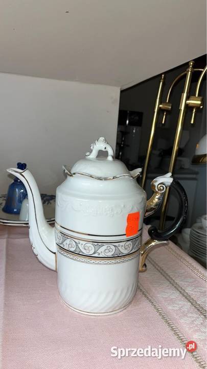 Duży dzbanek do kawy Złocenia i czarna emaila Porcelana i szkło pomorskie Gdańsk