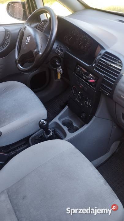 Sprzedam opel Zafira 18 benzyna kupiony w Polsce Siemianowice Śląskie
