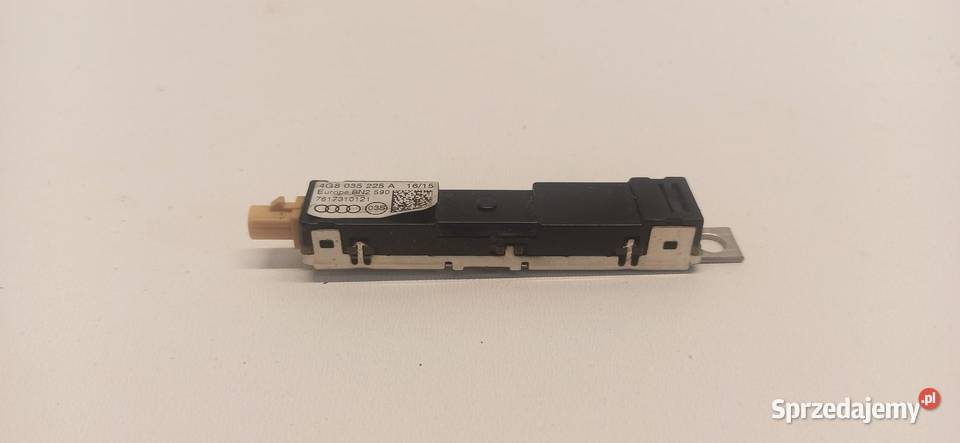 AUDI A7 WZMACNIACZ ANTENY 4G8035225A