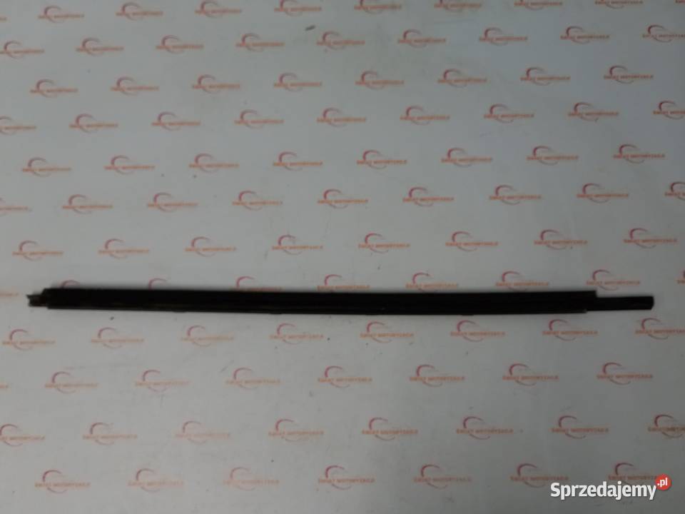 KIA SOUL 09r Listwa zgarniająca prawy przód Kielce