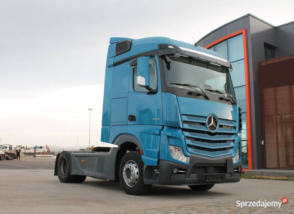 Ciągnik Eur 6 Mercedes Warszawa