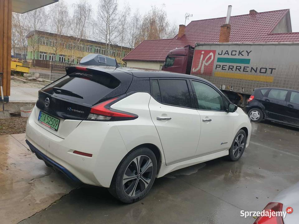 Nissan Leaf 40kwh NCONNECTA światła do jazdy dziennej Trześń