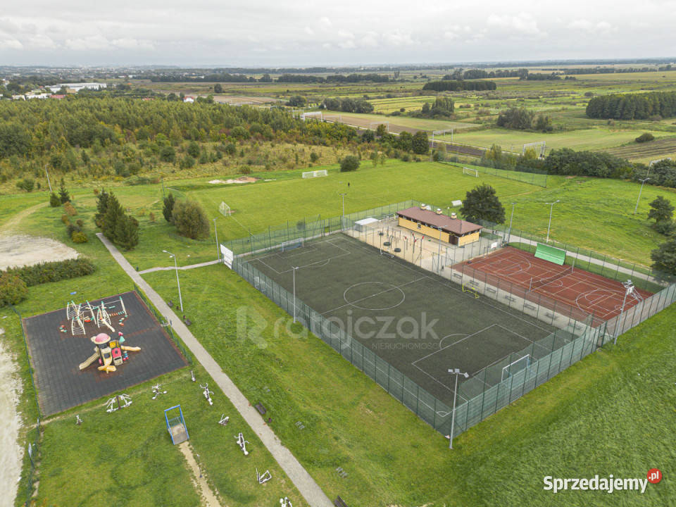 Dom bliźniak Różyny 150m2