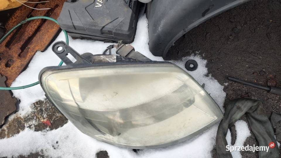 Reflektor lampa lewa prawa przód przednia wielkopolskie Książ Wielkopolski sprzedam