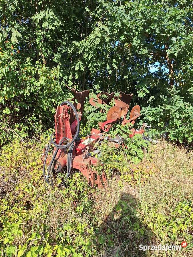 Pług 3 skibowy obrotowy